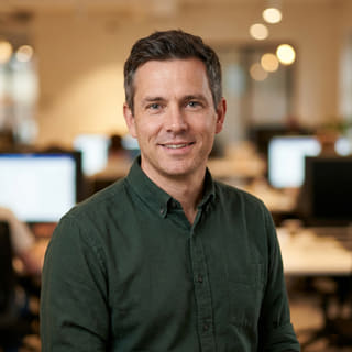 Daniel Carter’s profile image, listing him as Chief Technology Officer at G-GlobalBraxion